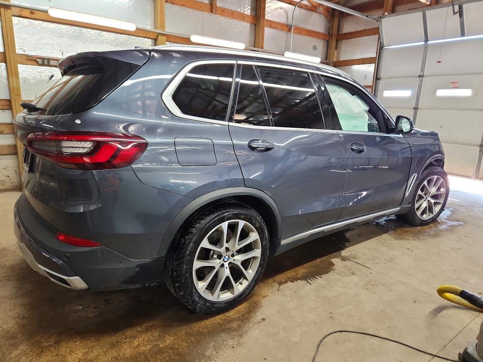 54265306 :رقم المزاد ، 5UXCR6C02M9F38817 vin ، 2021 Bmw X5 مزاد بيع