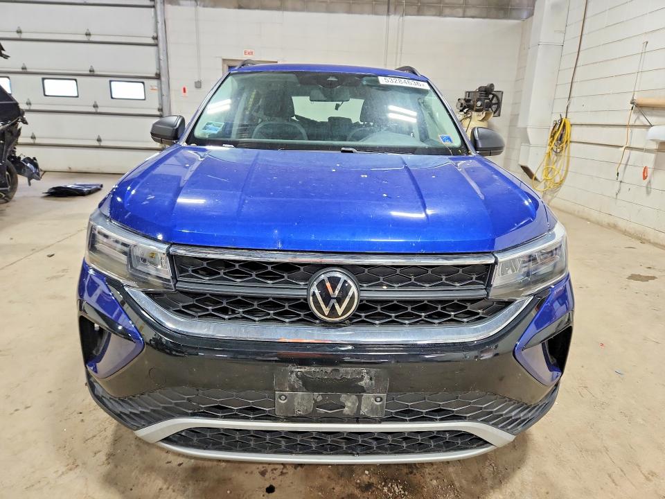 53284636 :رقم المزاد ، 3VVMX7B26NM023373 vin ، 2022 Volkswagen Taos مزاد بيع