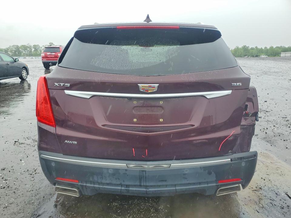 52926546 :رقم المزاد ، 1GYKNDRS8HZ237651 vin ، 2017 Cadillac Xt5 مزاد بيع