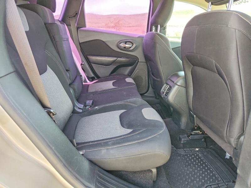 53426166 :رقم المزاد ، 1C4PJLAB8FW561131 vin ، 2015 Jeep Cherokee مزاد بيع
