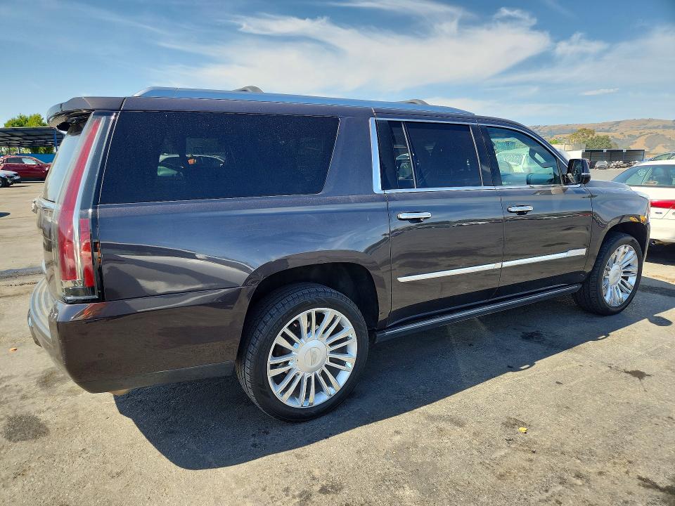 54485516 :رقم المزاد ، 1GYS4KKJ8HR144203 vin ، 2017 Cadillac Escalade مزاد بيع