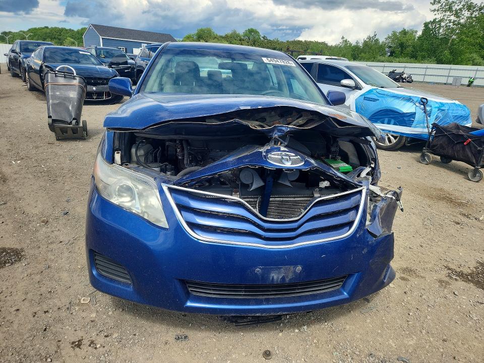 2011 Toyota Camry მანქანა იყიდება აუქციონზე, vin: 4T4BF3EK6BR136133, აუქციონის ნომერი: 54947826