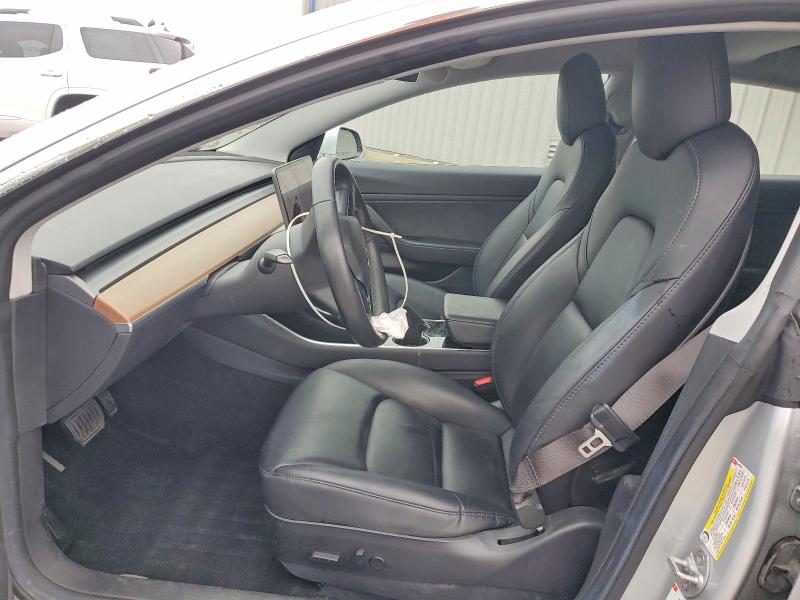 52513306 :رقم المزاد ، 5YJ3E1EA1JF048499 vin ، 2018 Tesla Model 3 مزاد بيع