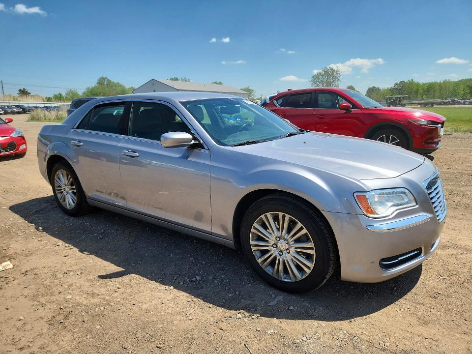 Продажа на аукционе авто 2014 Chrysler 300, vin: 2C3CCARGXEH235975, номер лота: 53135596