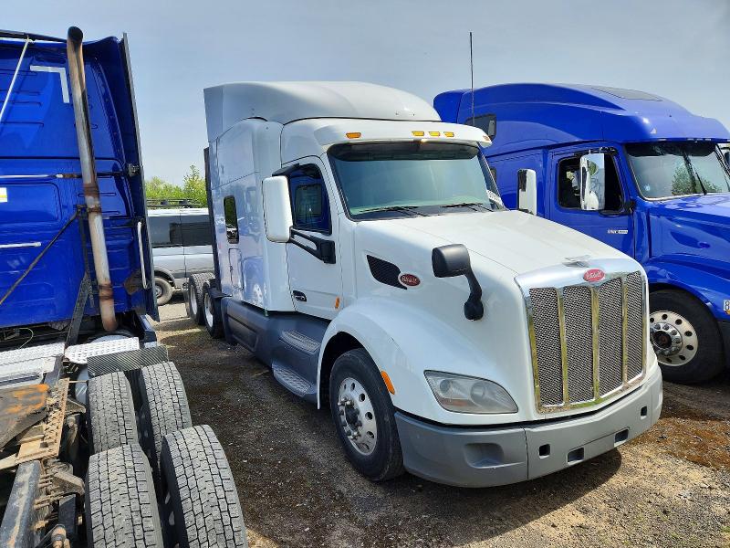 50165376 :رقم المزاد ، 1XPBDP9XXJD472043 vin ، 2018 Peterbilt 579 مزاد بيع
