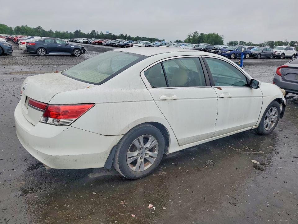 2011 Honda Accord მანქანა იყიდება აუქციონზე, vin: 1HGCP2F40BA025512, აუქციონის ნომერი: 54416826
