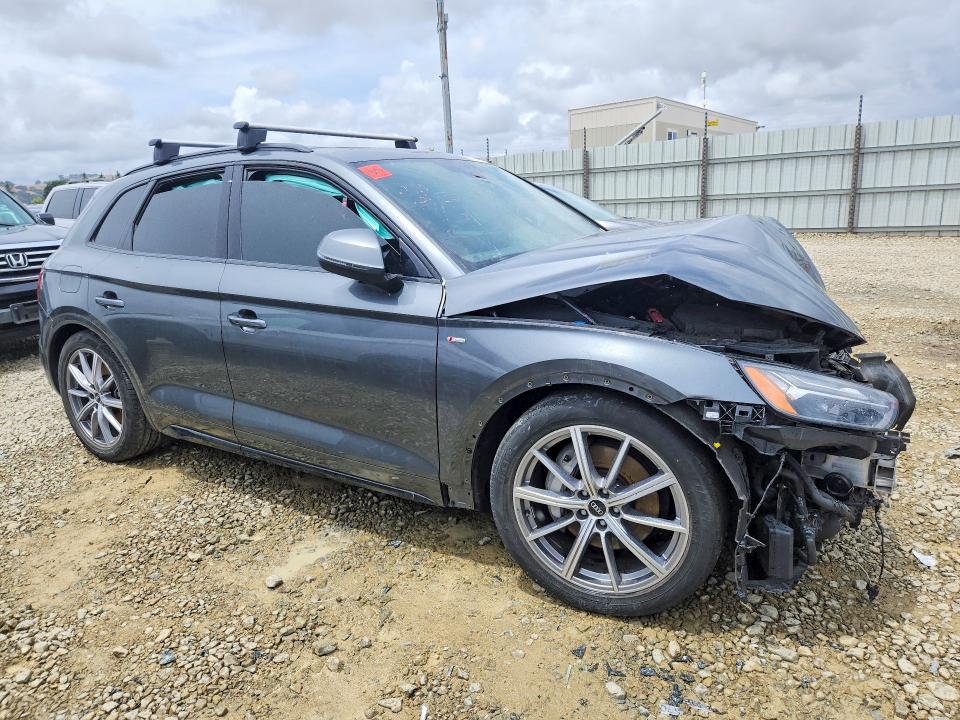 55458016 :رقم المزاد ، WA1E2AFY6N2018219 vin ، 2022 Audi Q5 E مزاد بيع