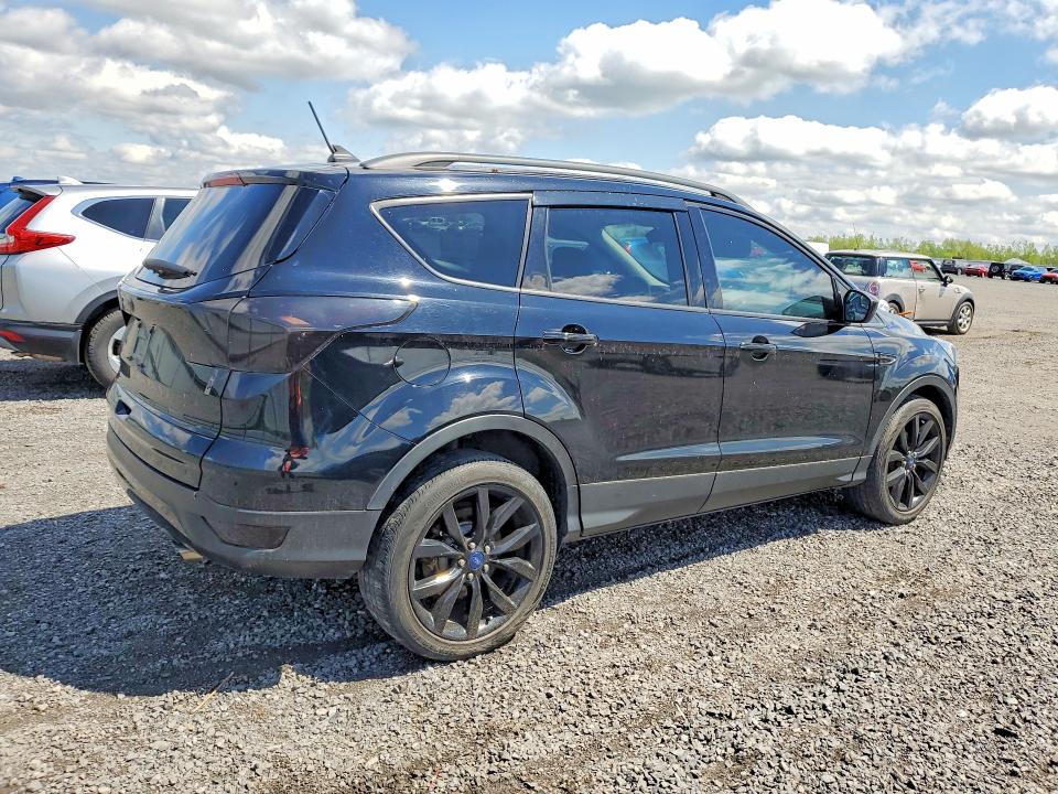 Продаж на аукціоні авто 2018 Ford Escape, vin: 1FMCU0GD8JUA05530, номер лоту: 54778436