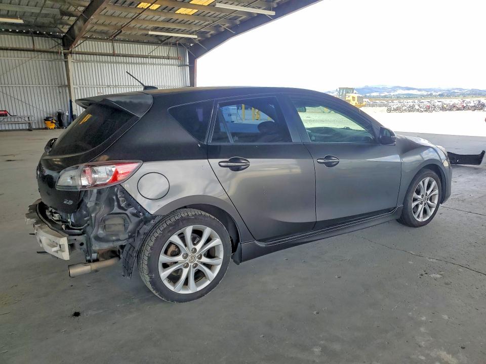 54851926 :رقم المزاد ، JM1BL1K65B1424021 vin ، 2011 Mazda 3 مزاد بيع