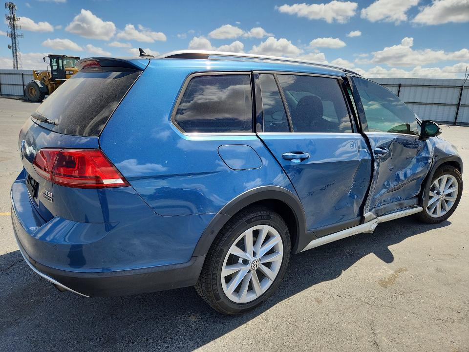Продажа на аукционе авто 2017 Volkswagen Golf Alltrack, vin: 3VWH17AU2HM529580, номер лота: 55219386