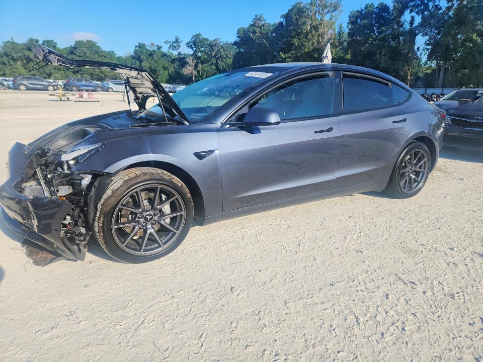 2022 Tesla Model 3 მანქანა იყიდება აუქციონზე, vin: 5YJ3E1EB8NF251162, აუქციონის ნომერი: 54147406