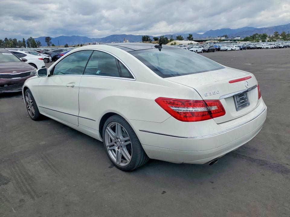 2010 Mercedes-benz E მანქანა იყიდება აუქციონზე, vin: WDDKJ5GB0AF017833, აუქციონის ნომერი: 51321846