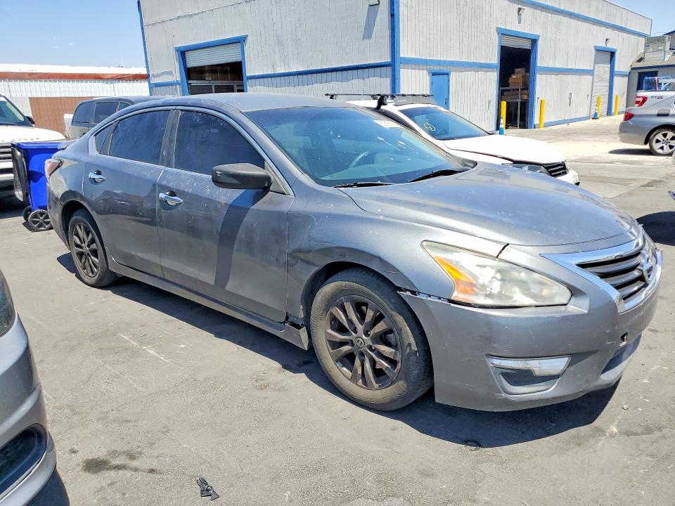 Продажа на аукционе авто 2015 Nissan Altima, vin: 1N4AL3AP0FN906725, номер лота: 53829236