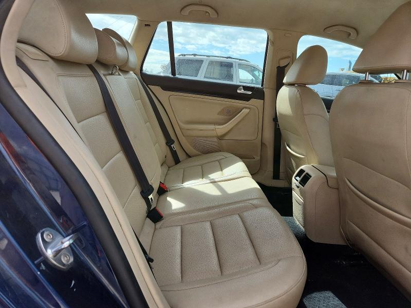 52696176 :رقم المزاد ، 3VWPL7AJ0EM623738 vin ، 2014 Volkswagen Jetta مزاد بيع