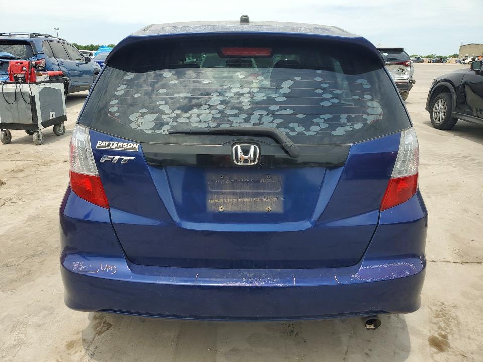53618286 :رقم المزاد ، JHMGE8H51DC040928 vin ، 2013 Honda Fit مزاد بيع