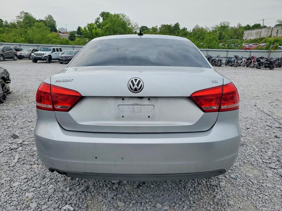 52307426 :رقم المزاد ، 1VWBP7A37EC004636 vin ، 2014 Volkswagen Passat مزاد بيع