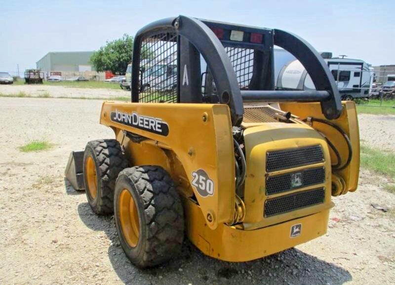 52794586 :رقم المزاد ، KV0250A250800 vin ، 2010 John Deere 250 مزاد بيع