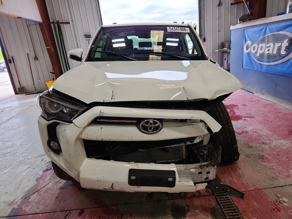 2020 Toyota 4runner მანქანა იყიდება აუქციონზე, vin: JTEBU5JR1L5757497, აუქციონის ნომერი: 54347406