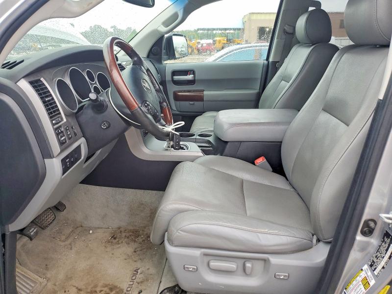 55452676 :رقم المزاد ، 5TDDW5G16BS054690 vin ، 2011 Toyota Sequoia مزاد بيع