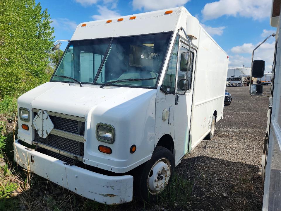 52676356 :رقم المزاد ، 4UZAANBW37CY11487 vin ، 2007 Freightliner Chassis مزاد بيع