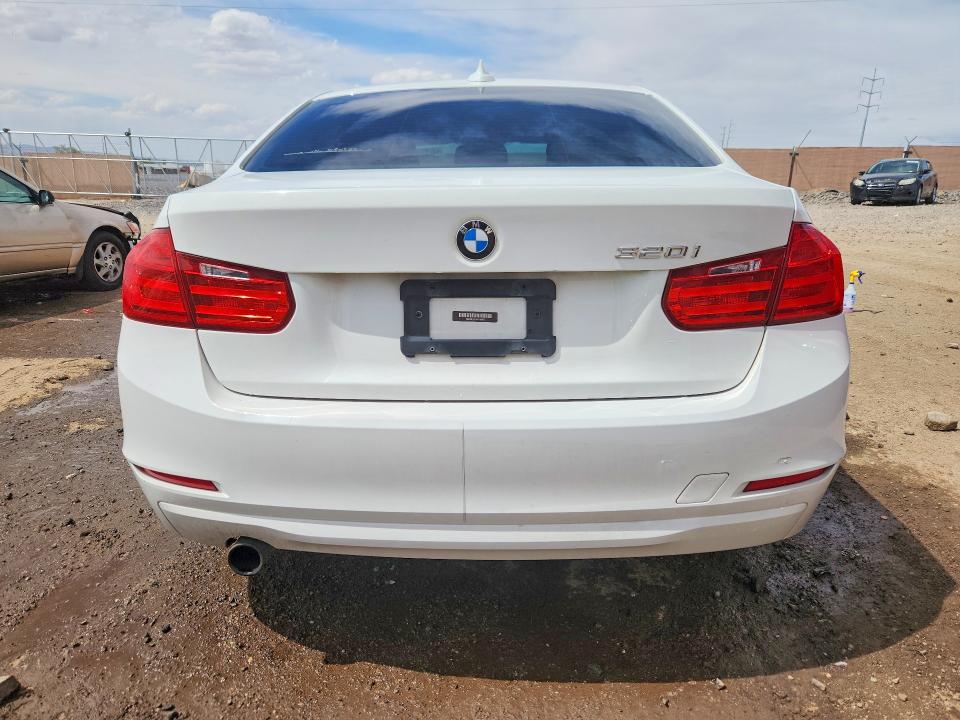 53580266 :رقم المزاد ، WBA3B1C51FK139973 vin ، 2015 Bmw 320 مزاد بيع