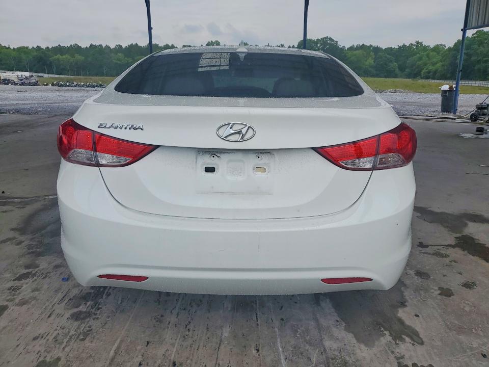 2013 Hyundai Elantra მანქანა იყიდება აუქციონზე, vin: 5NPDH4AE9DH318400, აუქციონის ნომერი: 54470236