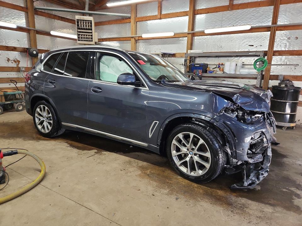 54265306 :رقم المزاد ، 5UXCR6C02M9F38817 vin ، 2021 Bmw X5 مزاد بيع