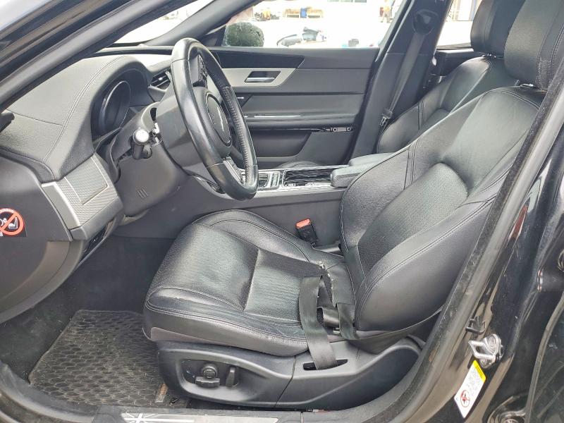 52100596 :رقم المزاد ، SAJBK4BV4GCY15332 vin ، 2016 Jaguar Xf مزاد بيع