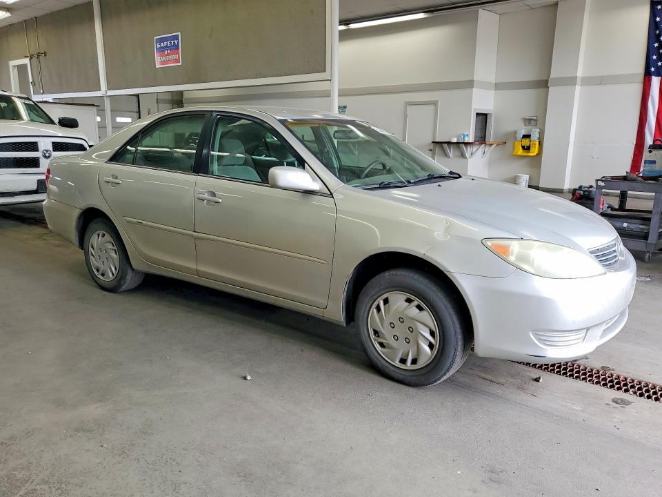 2005 Toyt Camry მანქანა იყიდება აუქციონზე, vin: 4T1BE32KX5U948198, აუქციონის ნომერი: 52600736
