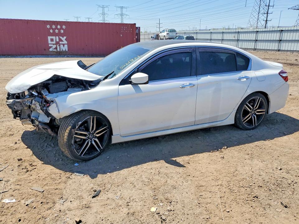 52613126 :رقم المزاد ، 1HGCR2F56HA017295 vin ، 2017 Honda Accord مزاد بيع