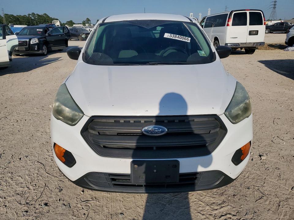 53840066 :رقم المزاد ، 1FMCU0F70HUC00429 vin ، 2017 Ford Escape مزاد بيع