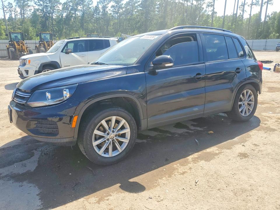 53332036 :رقم المزاد ، WVGBV7AXXHK044307 vin ، 2017 Volkswagen Tiguan مزاد بيع