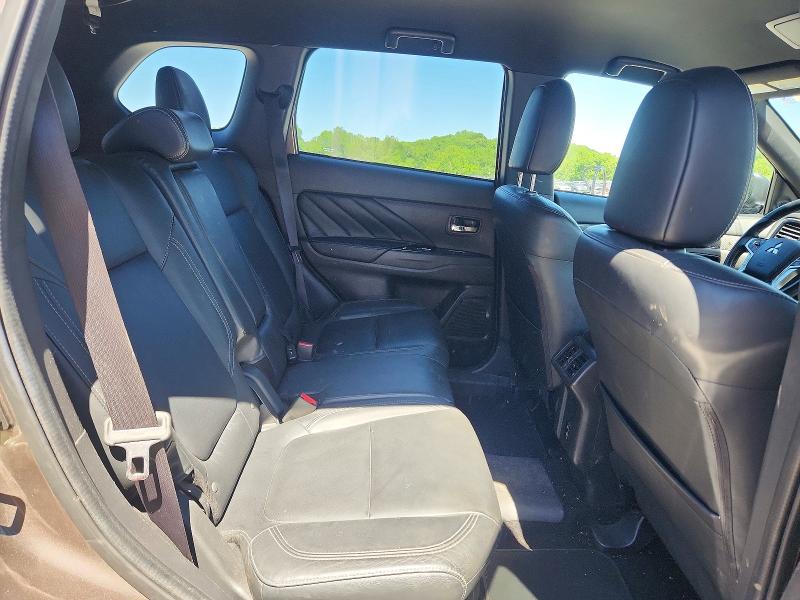 53744626 :رقم المزاد ، JA4J24A54LZ038809 vin ، 2020 Mitsubishi Outlander مزاد بيع