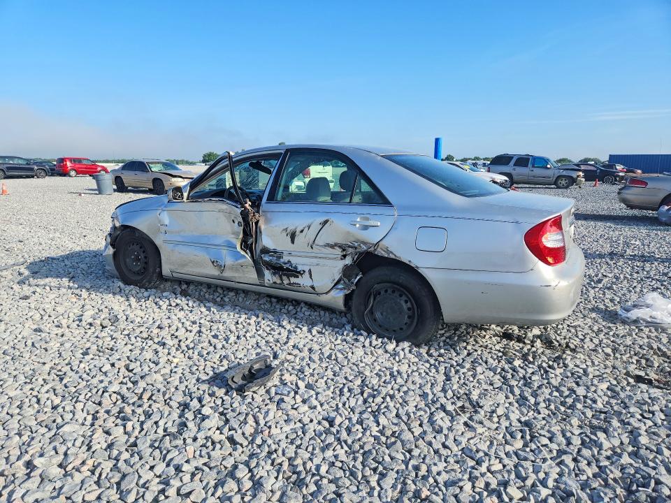 52836746 :رقم المزاد ، 4T1BE32K02U518871 vin ، 2002 Toyota Camry مزاد بيع