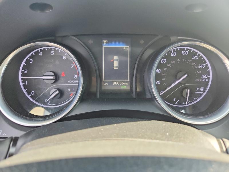 52081416 :رقم المزاد ، 4T1B11HK4JU107477 vin ، 2018 Toyota Camry مزاد بيع