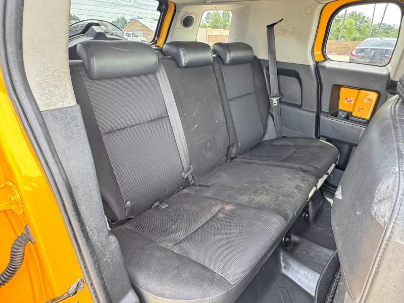 54125936 :رقم المزاد ، JTEBU11FX70045071 vin ، 2007 Toyota Fj Cruiser مزاد بيع
