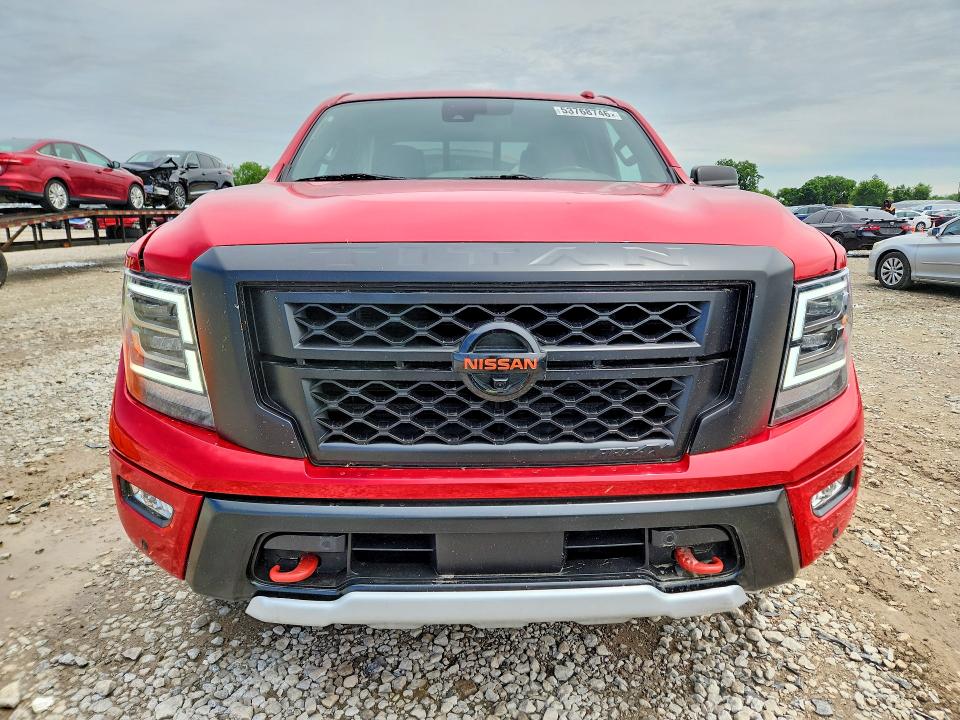 53768746 :رقم المزاد ، 1N6AA1ED6MN527694 vin ، 2021 Nissan Titan مزاد بيع
