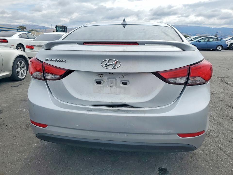 54707976 :رقم المزاد ، KMHDH4AE9FU230905 vin ، 2015 Hyundai Elantra مزاد بيع
