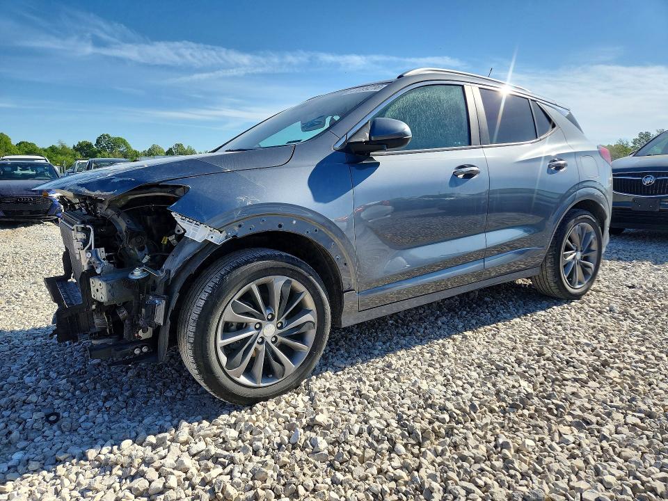 47099216 :رقم المزاد ، KL4MMBS28MB155593 vin ، 2021 Buick Encore Gx مزاد بيع
