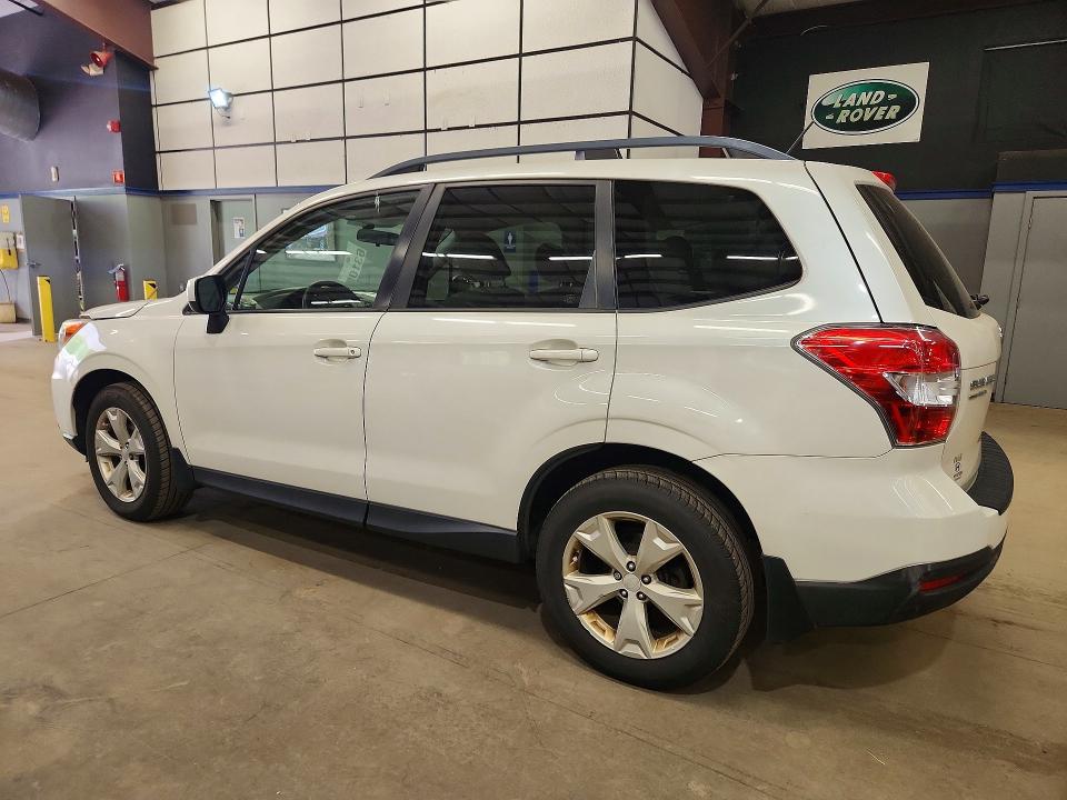 2015 Subaru Forester მანქანა იყიდება აუქციონზე, vin: JF2SJADC4FH591249, აუქციონის ნომერი: 54648906