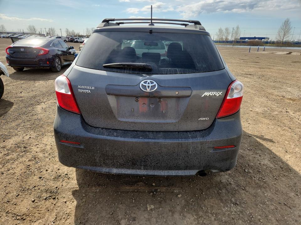 51885796 :رقم المزاد ، 2T1LE4EE7AC013670 vin ، 2010 Toyota Matrix Wagon 4wd مزاد بيع