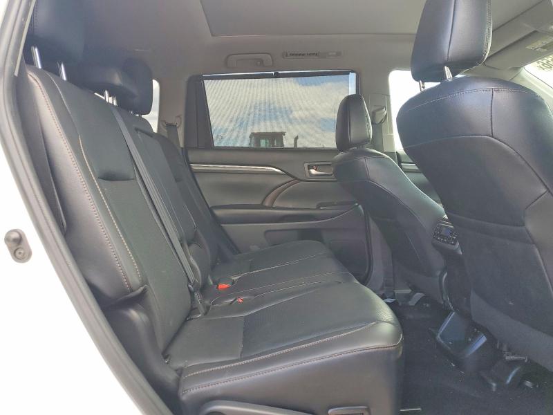 54898556 :رقم المزاد ، 5TDYZRFH2KS329101 vin ، 2019 Toyota Highlander مزاد بيع