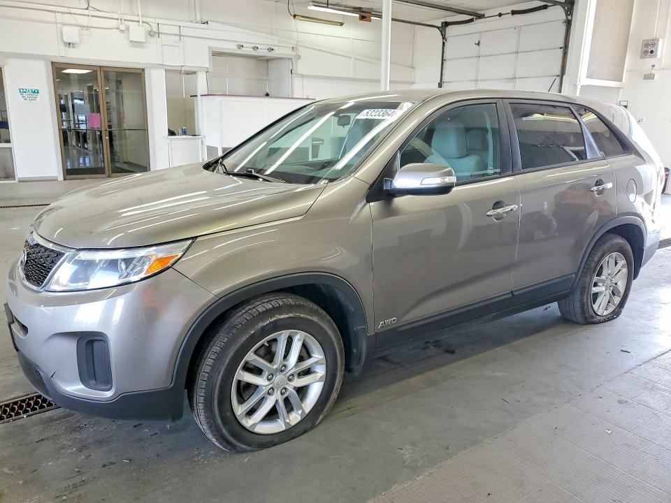 2014 Kia Sorento მანქანა იყიდება აუქციონზე, vin: 5XYKTCA67EG425639, აუქციონის ნომერი: 53233646