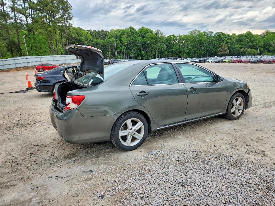 52081866 :رقم المزاد ، 4T1BF1FKXDU671403 vin ، 2013 Toyota Camry مزاد بيع