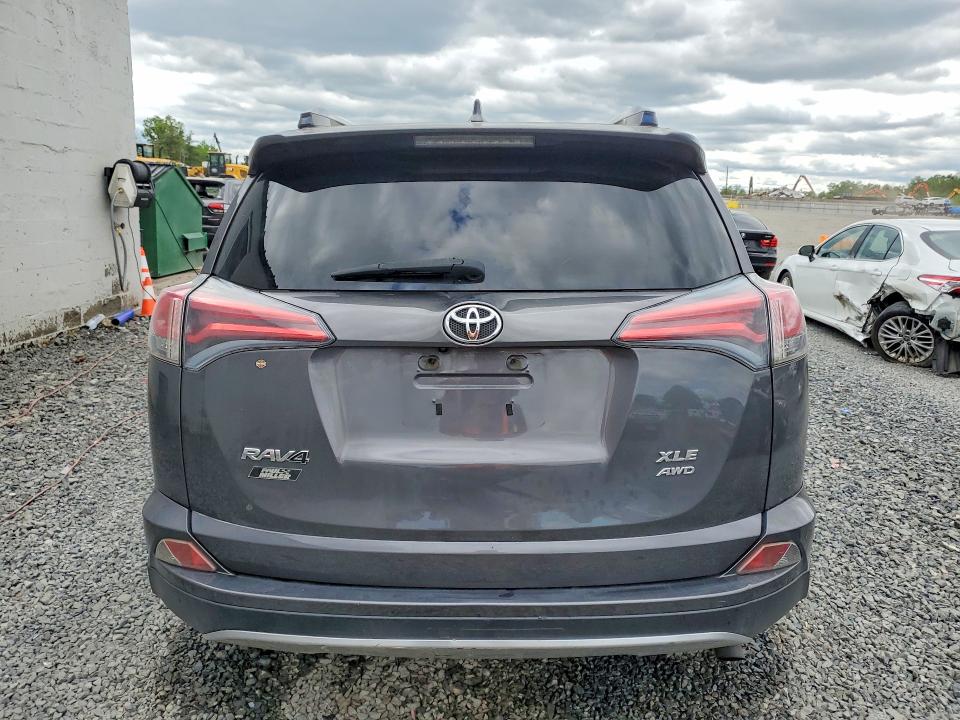 53377206 :رقم المزاد ، JTMRFREV1HJ119924 vin ، 2017 Toyota Rav4 مزاد بيع