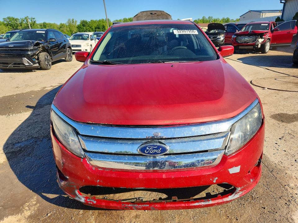 52997956 :رقم المزاد ، 3FAHP0HA3BR105328 vin ، 2011 Ford Fusion مزاد بيع