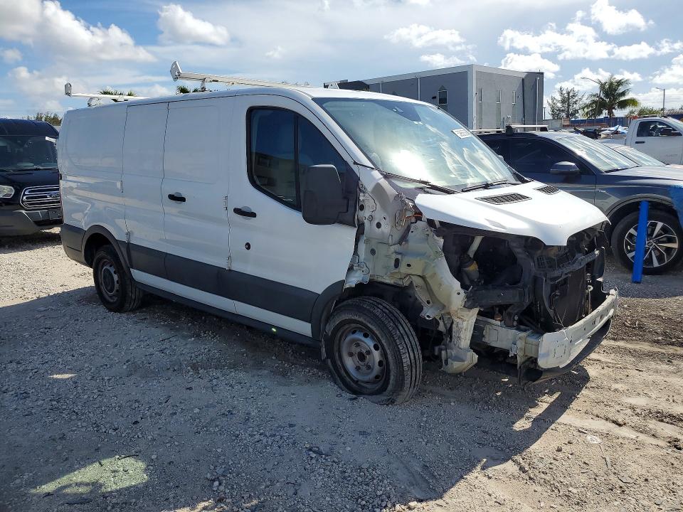 53963536 :رقم المزاد ، 1FTYE1ZM6HKA89184 vin ، 2017 Ford Transit مزاد بيع
