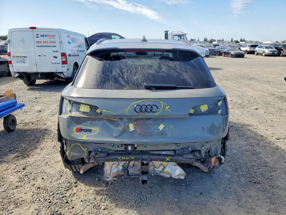 2020 Audi Sq5 მანქანა იყიდება აუქციონზე, vin: WA1B4AFY0L2046415, აუქციონის ნომერი: 52740276