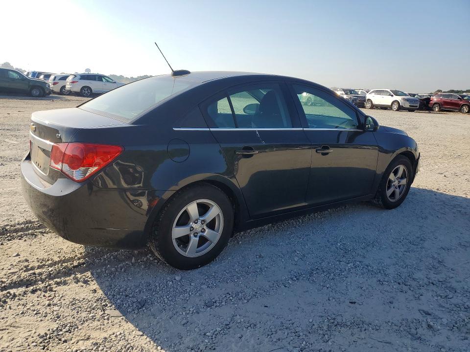 54131846 :رقم المزاد ، 1G1PC5SB0F7195933 vin ، 2015 Chevrolet Cruze مزاد بيع