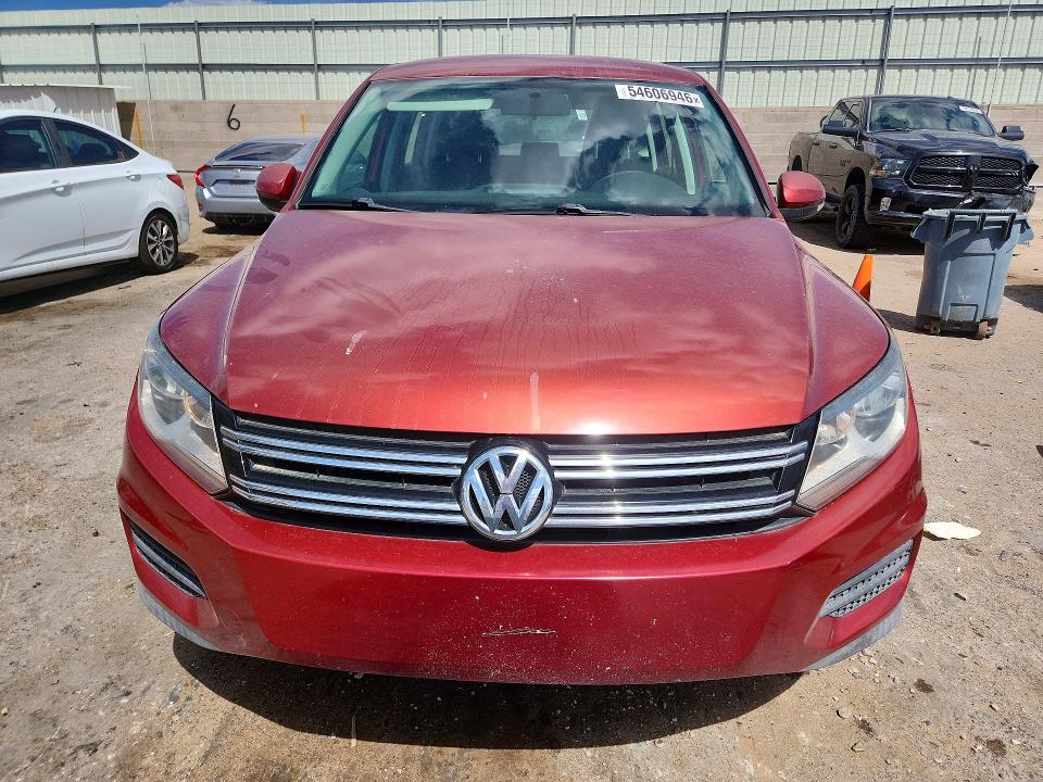 54606946 :رقم المزاد ، WVGAV7AX4CW002163 vin ، 2012 Volkswagen Tiguan مزاد بيع